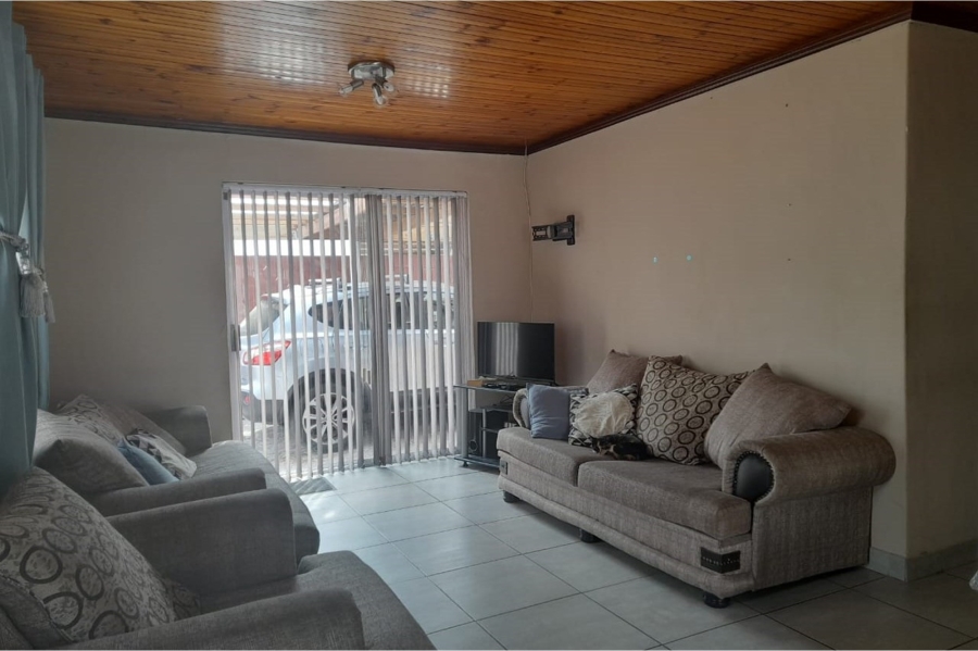 3 Bedroom Property for Sale in Malibu Village Western Cape